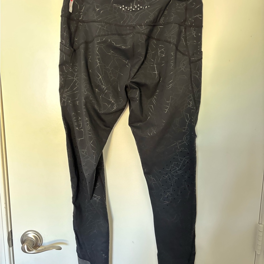 Zella Black Patterned Leggings with Fashion Cutouts - Picture 4 of 7